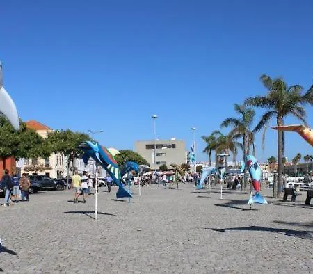 Situado Na Zona Costeira Da