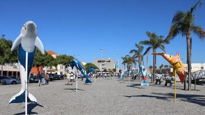 Situado Na Zona Costeira Da